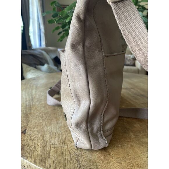 The Sak Pink Crossbody Bag with Adjustable Strap - Picture 2 of 8